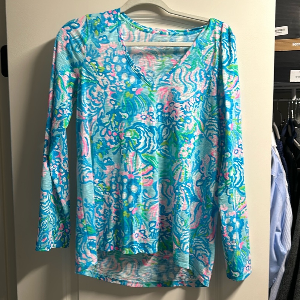 Lilly Pulitzer long sleeve tee size small